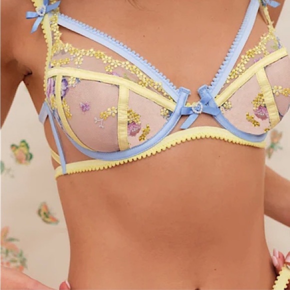 For Love and Lemons Bra, Medium, NWT
$73 $139
Size: M
1 For Love And Lemons - Picture 2 of 7